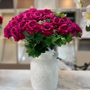 Set de Roses Artificielles en Flanelle Rouge – Élégance & Raffinement