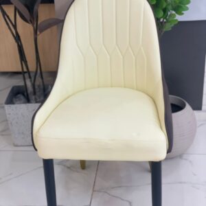 Chaises de Salle à Manger Modernes en Cuir Beige – Élégance et Confort